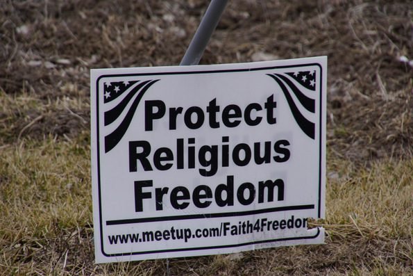 signs of religious persecution defiance county-002