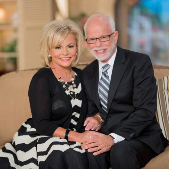 The Sounds Of Fundamentalism Con Artist Jim Bakker Getting Rich Off Of