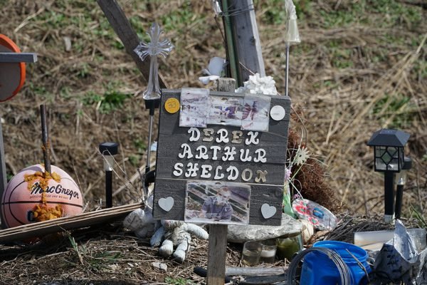 derek sheldon roadside memorial 4